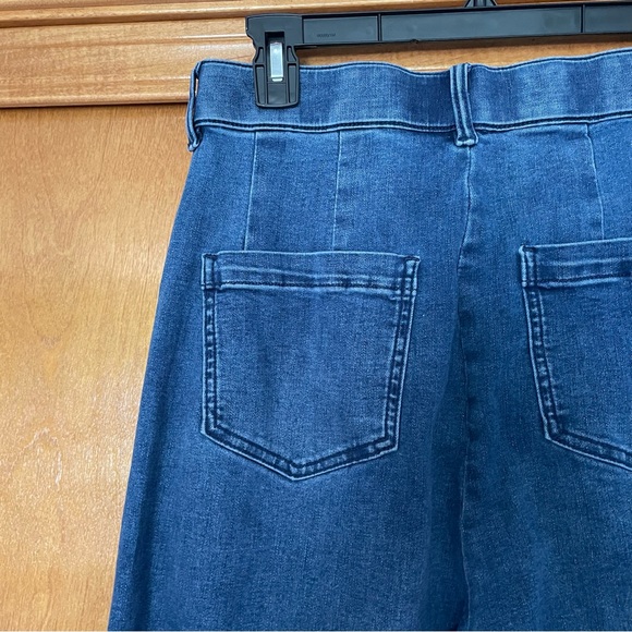 Universal Standard Carrie High Rise Wide Leg Jeans in True Blue - Picture 7 of 12